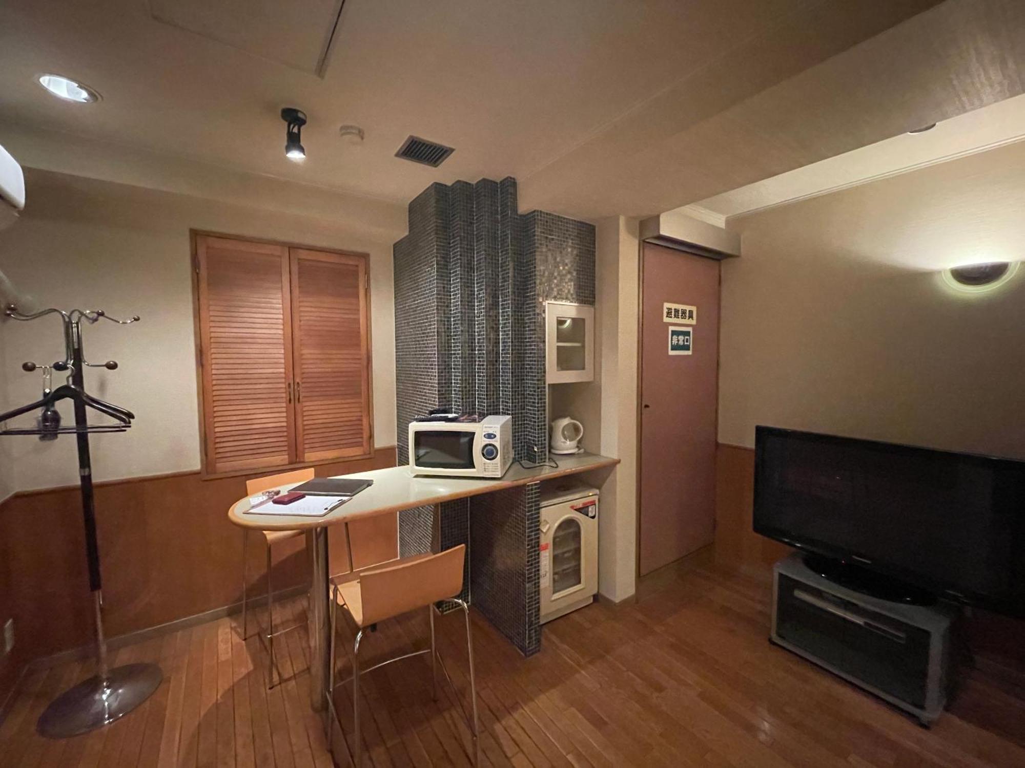 Luxe - Adult Only Liebeshotel Präfektur Tokio